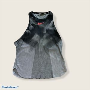 Women’s Nike Dri Fit tennis tank Medium